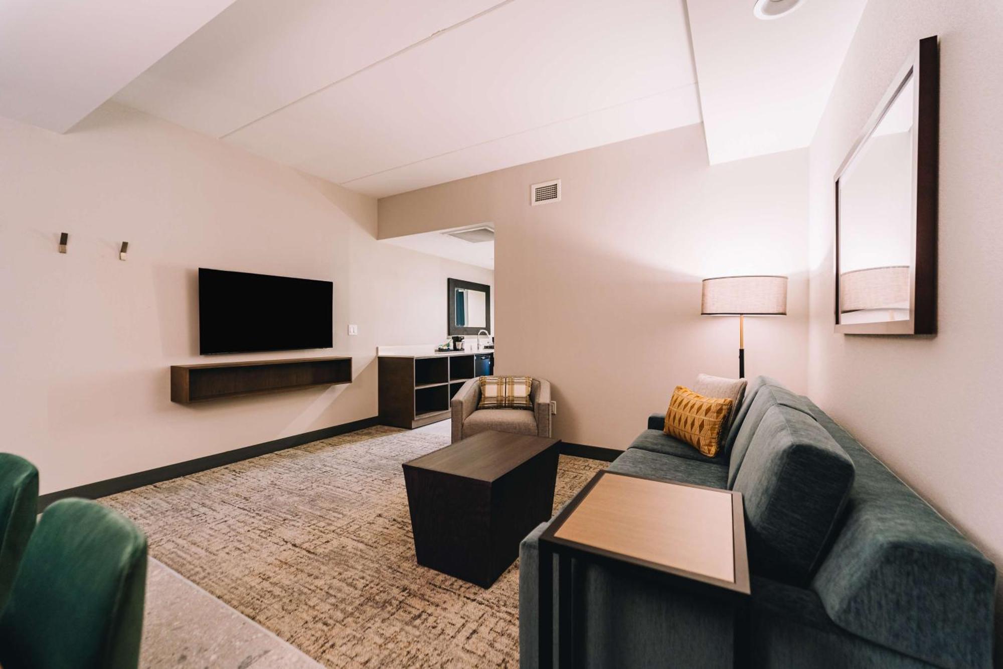 Embassy Suites By Hilton Gatlinburg Resort Extérieur photo