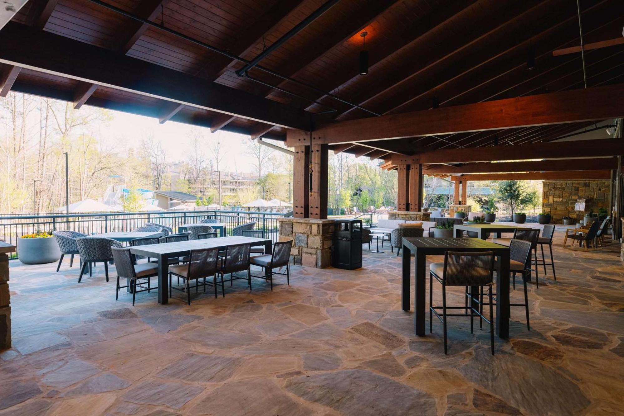 Embassy Suites By Hilton Gatlinburg Resort Extérieur photo